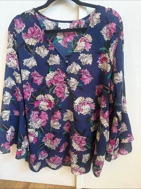 Liz Claiborne flowing navy and pink floral blouse a stylish double ruffle